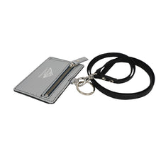 画像をギャラリービューアに読み込む, 141. 本革製ストラップ付カードホルダー