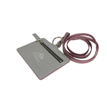 画像をギャラリービューアに読み込む, 141. 本革製ストラップ付カードホルダー