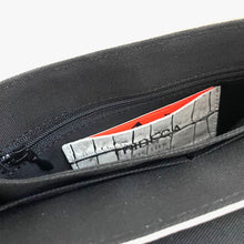 画像をギャラリービューアに読み込む, 34. 本革製ショルダーウォレット TRIBECA