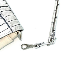 画像をギャラリービューアに読み込む, 34. 本革製ショルダーウォレット TRIBECA